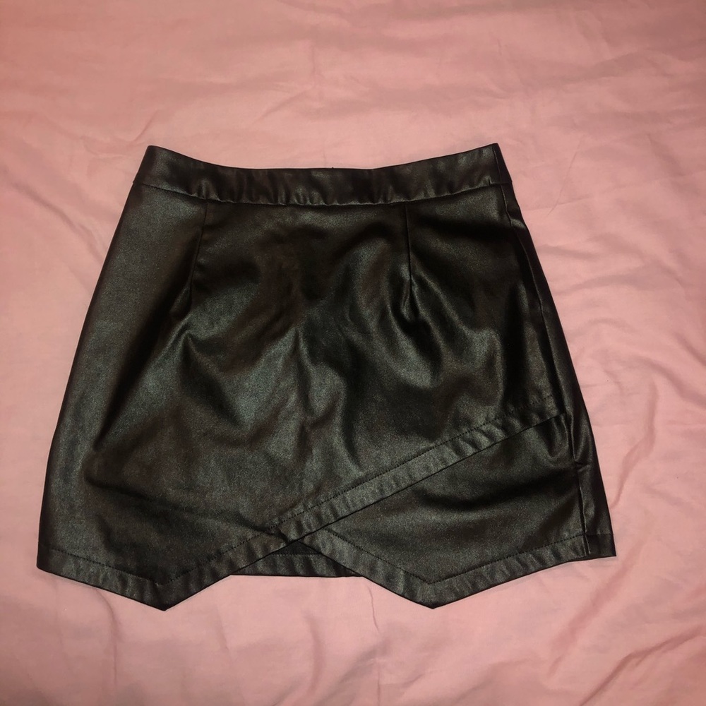 Fake leather Shein skirt